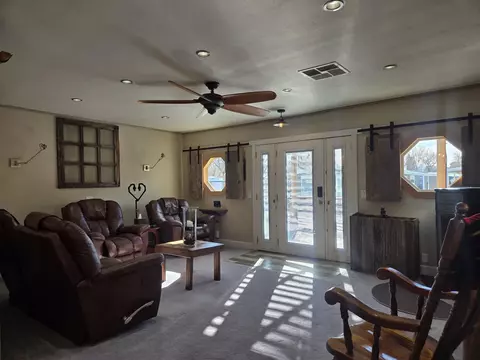 Living - 2307 Galloway Ave, Bishop, CA 93514 photo 1 of 1