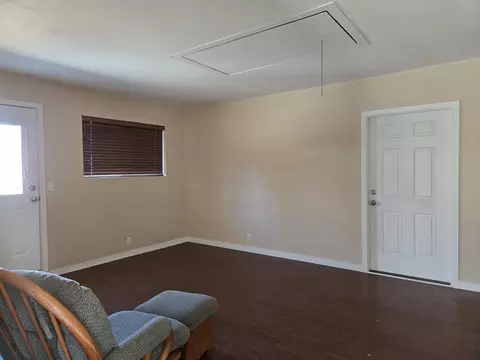 Living - 3028 Laurel Rd, Bishop, CA 93514 photo 3 of 3