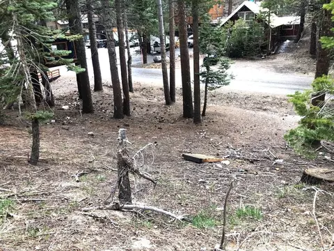 3 Berner St, Mammoth Lakes, CA 93546