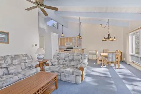 3251 Apt 40 Chateau Rd #40, Mammoth Lakes, CA 93546