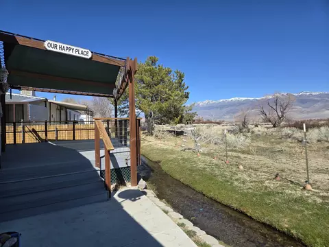 Exterior - 1528 Argyle Ln, Bishop, CA 93514 photo 5 of 6