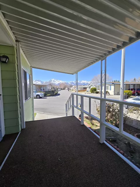 Exterior - 1528 Argyle Ln, Bishop, CA 93514 photo 6 of 6