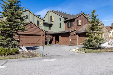 1162 Pyramid Peak Dr #1162, Mammoth Lakes, CA 93546
