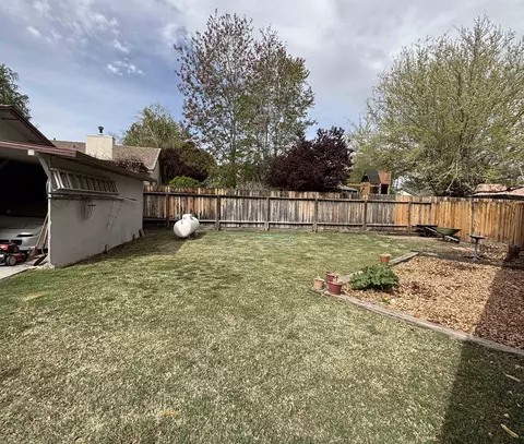Exterior - 2323 Grazide Cir, Bishop, CA 93514 photo 5 of 5