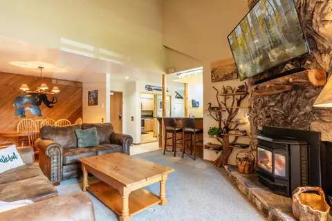 865 Majestic Pines Dr #318, Mammoth Lakes, CA 93546
