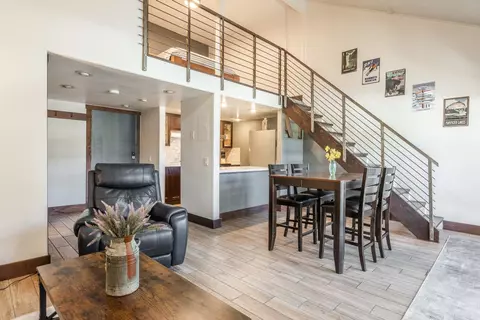 2289 Sierra Nevada #F11, Mammoth Lakes, CA 93546