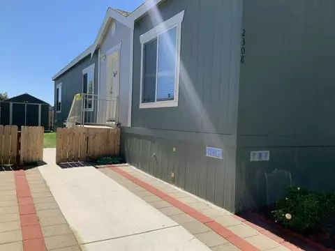 2308 Loch Lomond Ave, Bishop, CA 93514