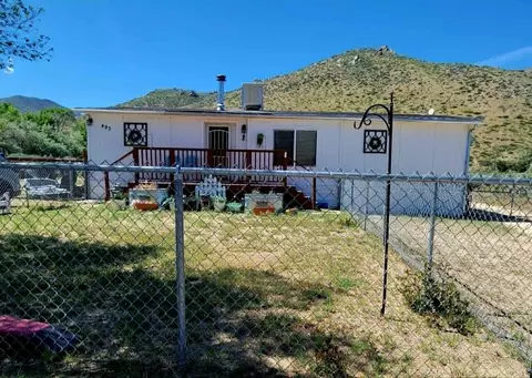 493 Mule Deer Rd, Coleville, CA 96107