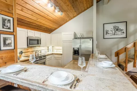57 Goldhill #57, Mammoth Lakes, CA 93546