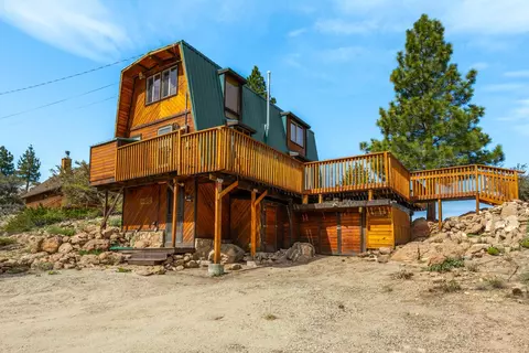 430 Dry Trl, Toms Place, CA 93546