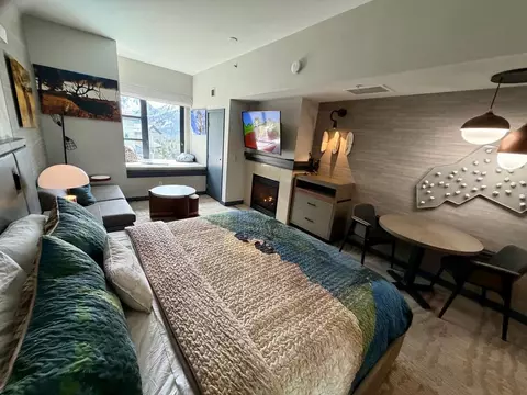 50 Hillside Dr #717, Mammoth Lakes, CA 93546