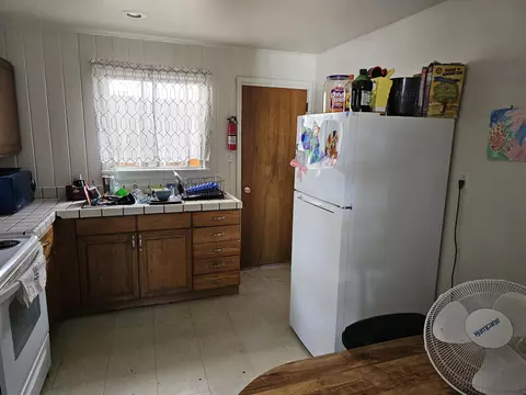 Kitchen - 363 Short St, Bishop, CA 93514 photo 3 of 3
