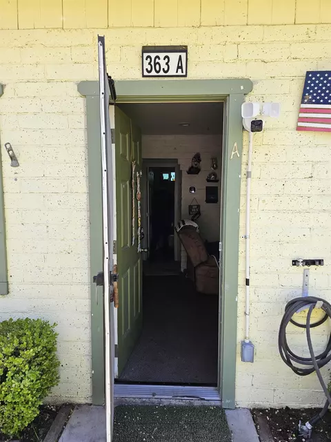 Entry Way - 363 Short St, Bishop, CA 93514 photo 1 of 1