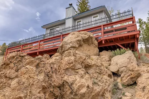 225 Pinon Hl, Mammoth Lakes, CA 93546