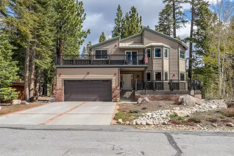 139 Ridgecrest Dr, Mammoth Lakes, CA 93546
