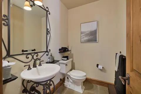 269 Juniper Rd, Mammoth Lakes, CA 93546 photo 20