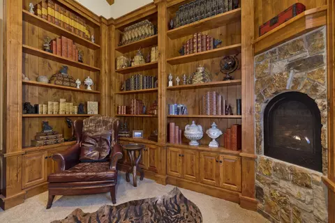 Other - 269 Juniper Rd, Mammoth Lakes, CA 93546 photo 3 of 12