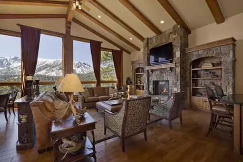 Living - 269 Juniper Rd, Mammoth Lakes, CA 93546 photo 3 of 8