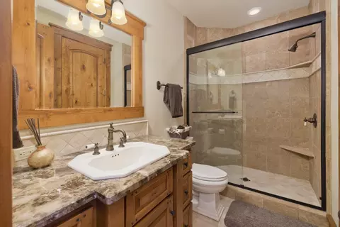 269 Juniper Rd, Mammoth Lakes, CA 93546 photo 41