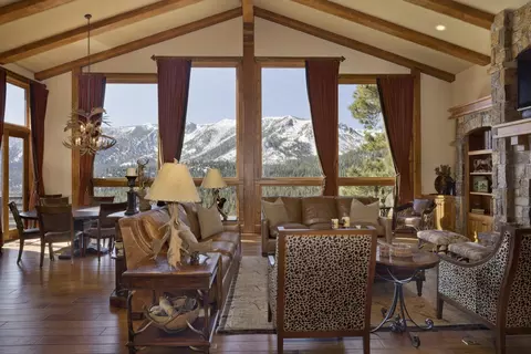 Living - 269 Juniper Rd, Mammoth Lakes, CA 93546 photo 1 of 8