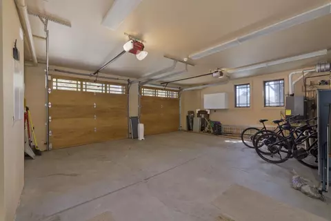 Exterior - 269 Juniper Rd, Mammoth Lakes, CA 93546 photo 5 of 6