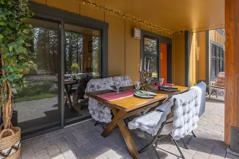 2004 Sierra Star Apt 25 Pkwy #25, Mammoth Lakes, CA 93546
