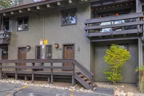 484 Manzanita Rd #16, Mammoth Lakes, CA 93546