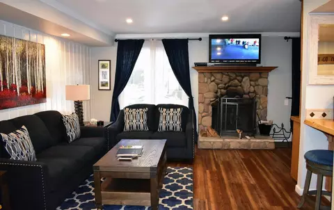 244 Lakeview Blvd #129, Mammoth Lakes, CA 93546