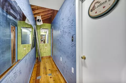 Entry Way - 106979-106993 Us Hwy 395, Walker, CA 96107 photo 1 of 3