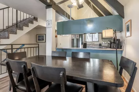 141 Lakeview Blvd #31, Mammoth Lakes, CA 93546