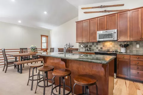 125 Davison Rd #1, Mammoth Lakes, CA 93546