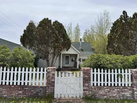155 Kingsley St, Bridgeport, CA 93517