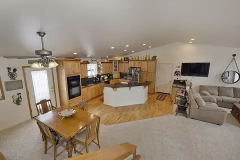 40 Paoha Dr, Lee Vining, CA 93541 photo 7