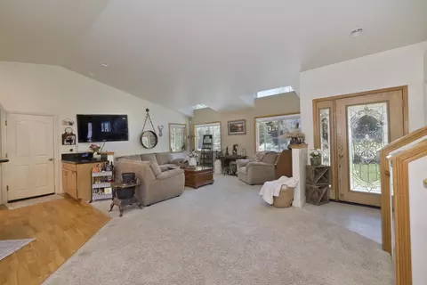 40 Paoha Dr, Lee Vining, CA 93541 photo 6