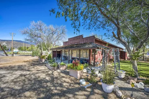 107038 Us Hwy 395 Hwy, Walker, CA 96107