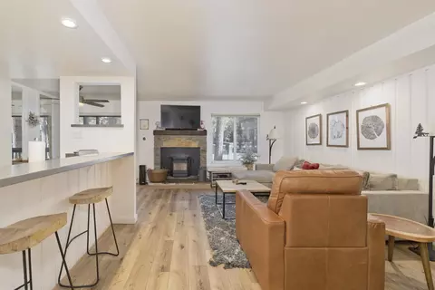 2251 Meridian Blvd #155, Mammoth Lakes, CA 93546