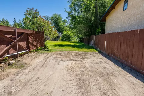120 Desiderata, Bishop, CA 93514 photo 15