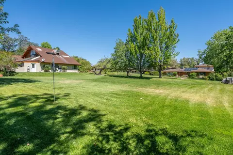 120 Desiderata, Bishop, CA 93514 photo 4