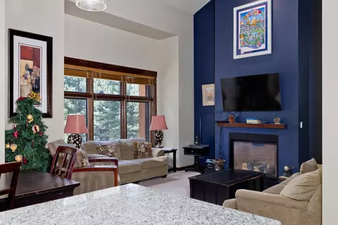 2004 Sierra Star Pkwy #15, Mammoth Lakes, CA 93546
