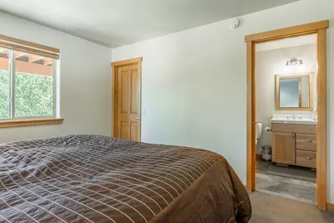 257 Juniper Dr, Crowley Lake, CA 93546 photo 12