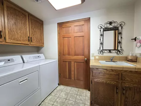 Other - 221 Mt Tom Rd, Bishop, CA 93514 photo 4 of 5