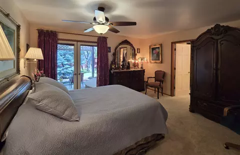 Bedroom - 221 Mt Tom Rd, Bishop, CA 93514 photo 1 of 3
