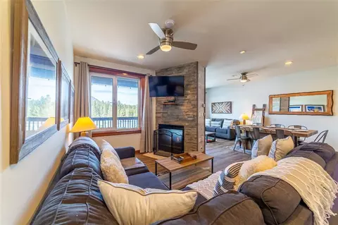 4000 Meridian Blvd #415, Mammoth Lakes, CA 93546