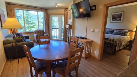 4000 Meridian Blvd #444, Mammoth Lakes, CA 93546