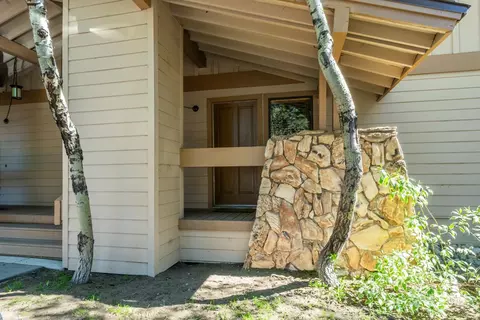 3252 Chateau Rd #18, Mammoth Lakes, CA 93546