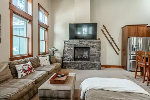 125 Davison Rd #2, Mammoth Lakes, CA 93546
