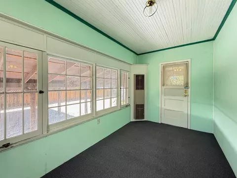 Exterior - 160 Walnut Steet, Big Pine, CA 93513 photo 5 of 9