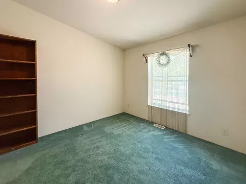 Bedroom - 160 Walnut Steet, Big Pine, CA 93513 photo 5 of 8