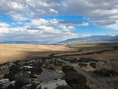 View/Area - 133 Summit Rd, Bishop, CA 93514 photo 1 of 3