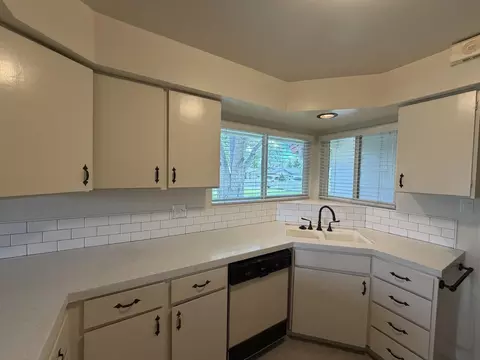 222 Wildrose Ln, Bishop, CA 93514 photo 7